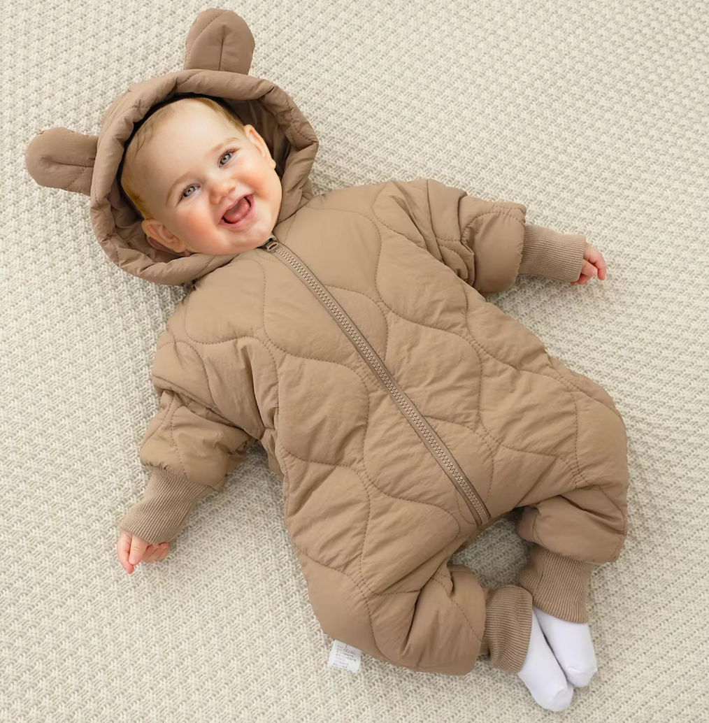 Gefütterter Baby-Overall