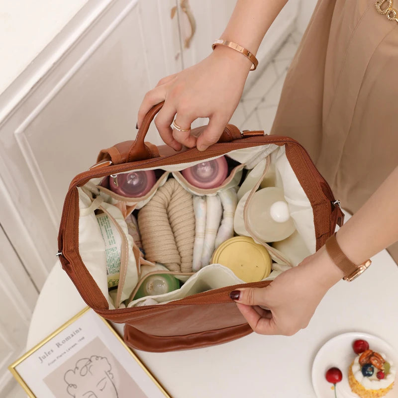 Wickeltasche aus veganem Leder